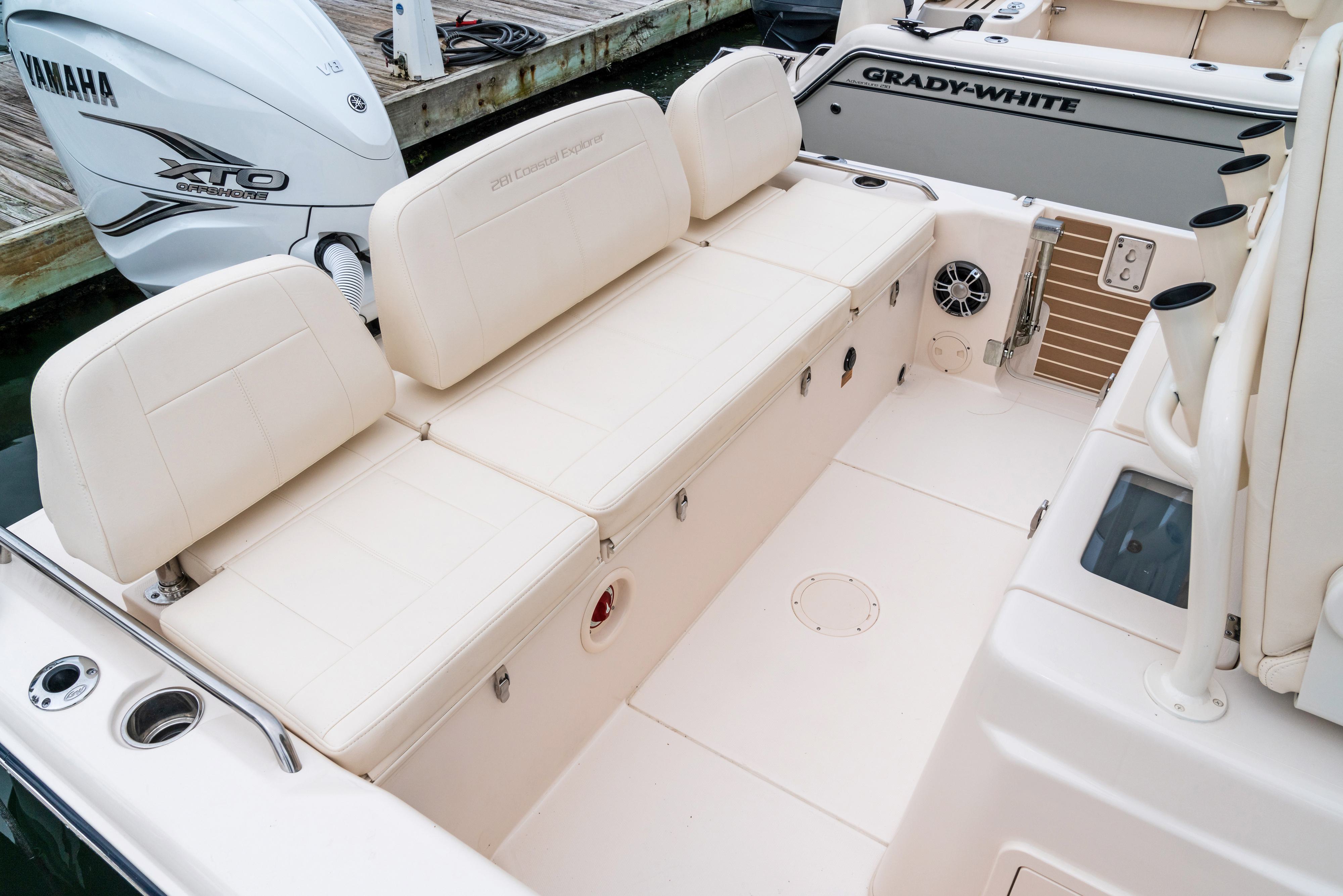 Grady-White 281 CE
