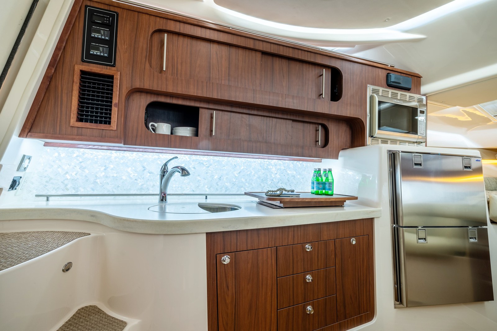 Grady-White Express 370 · Galley