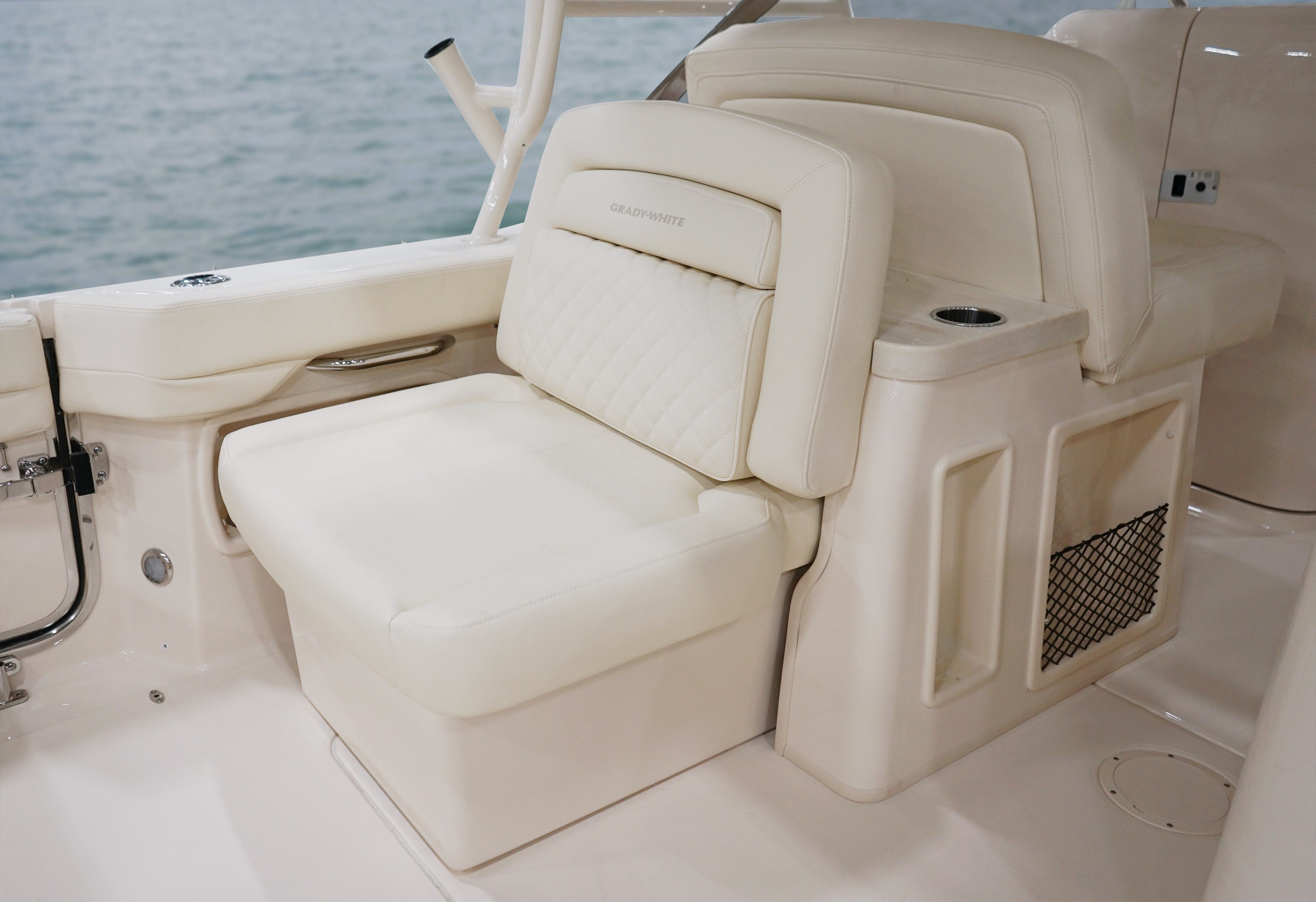Grady-White Freedom 307