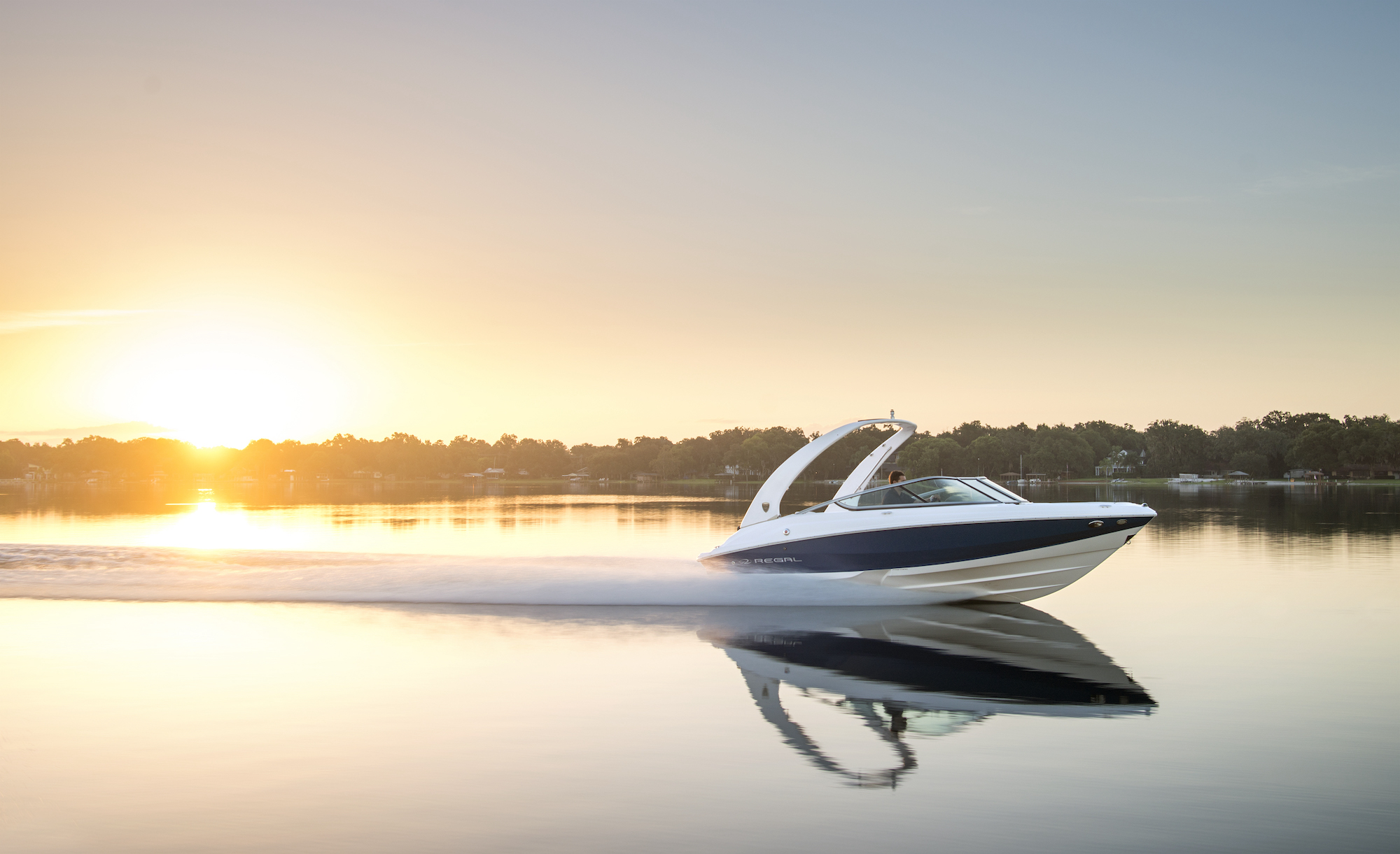 Regal 2000 ES · gallery