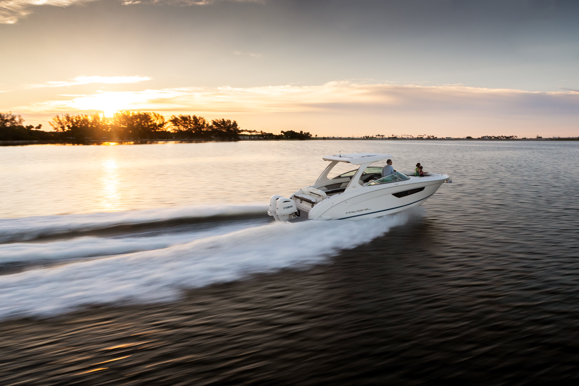 Regal 33 OBX · gallery