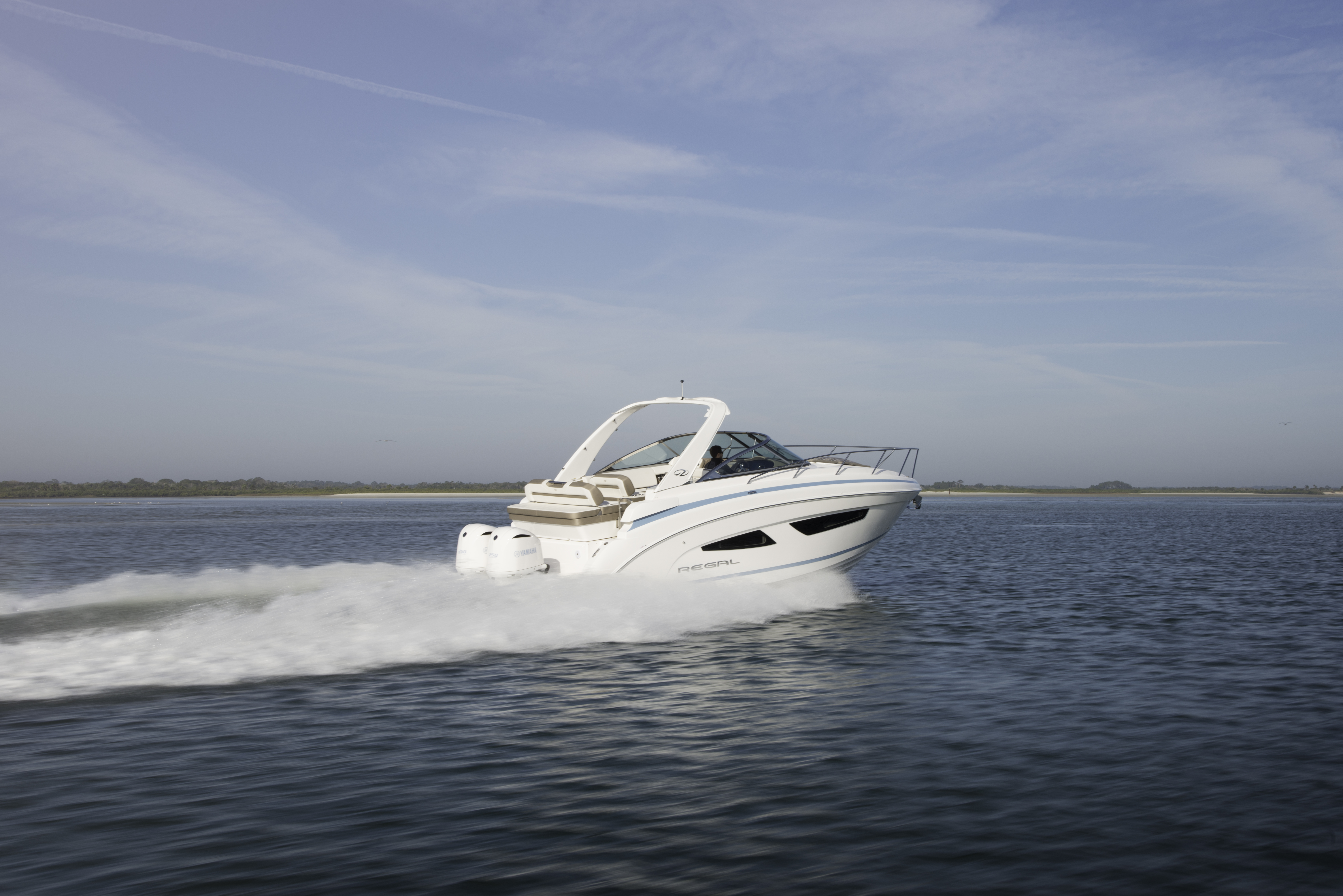 Regal 33 XO · gallery
