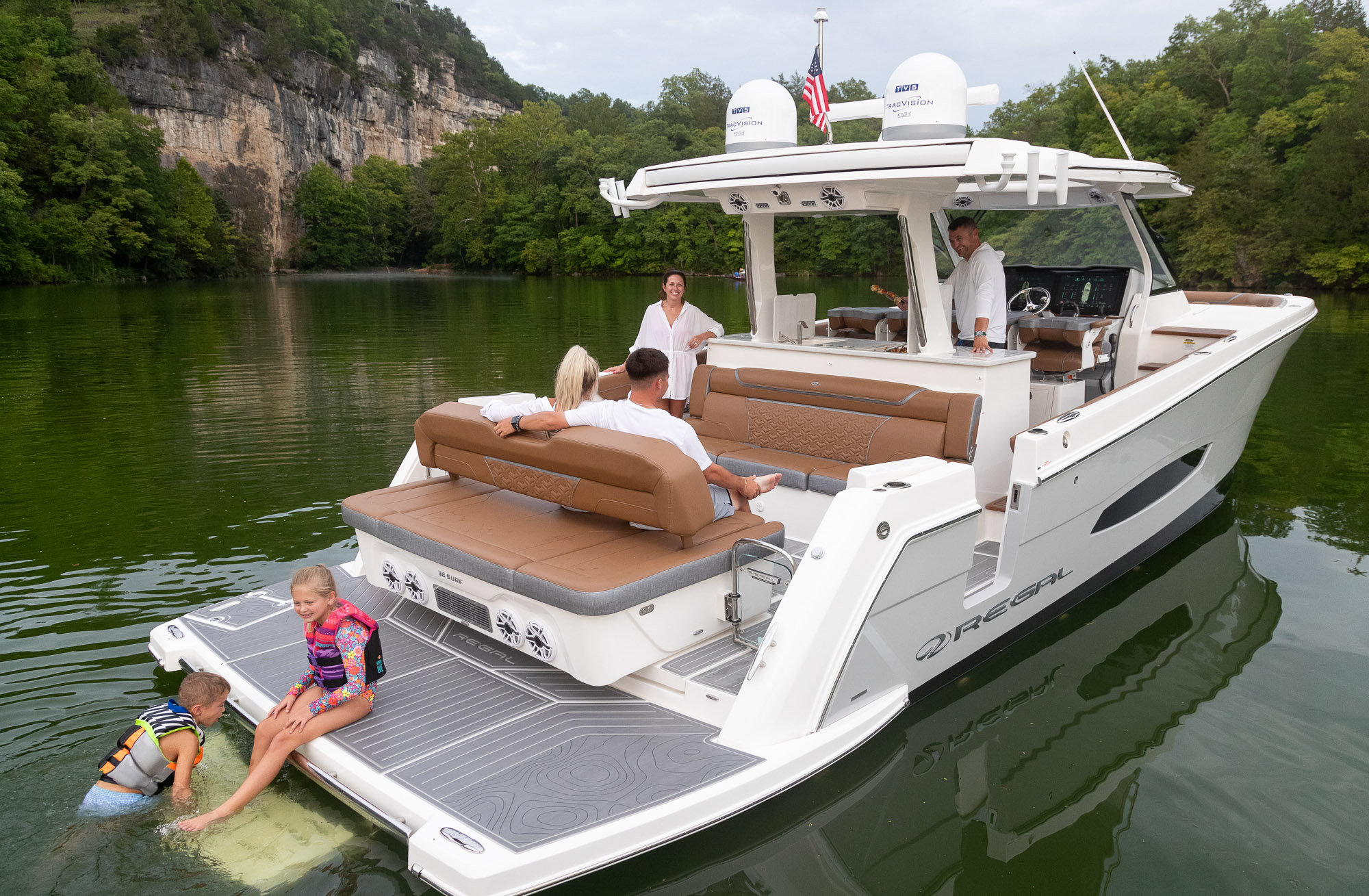 Regal 38 Surf · gallery