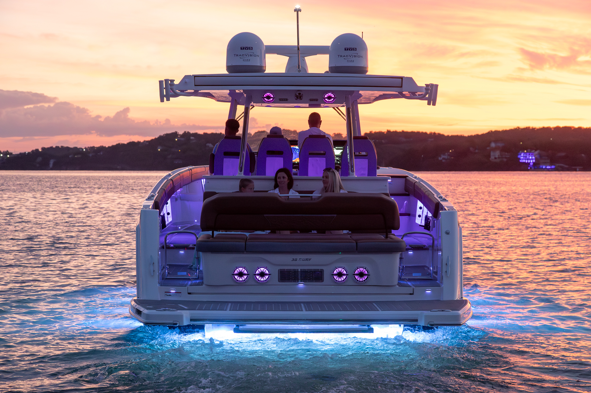 Regal 38 Surf · gallery