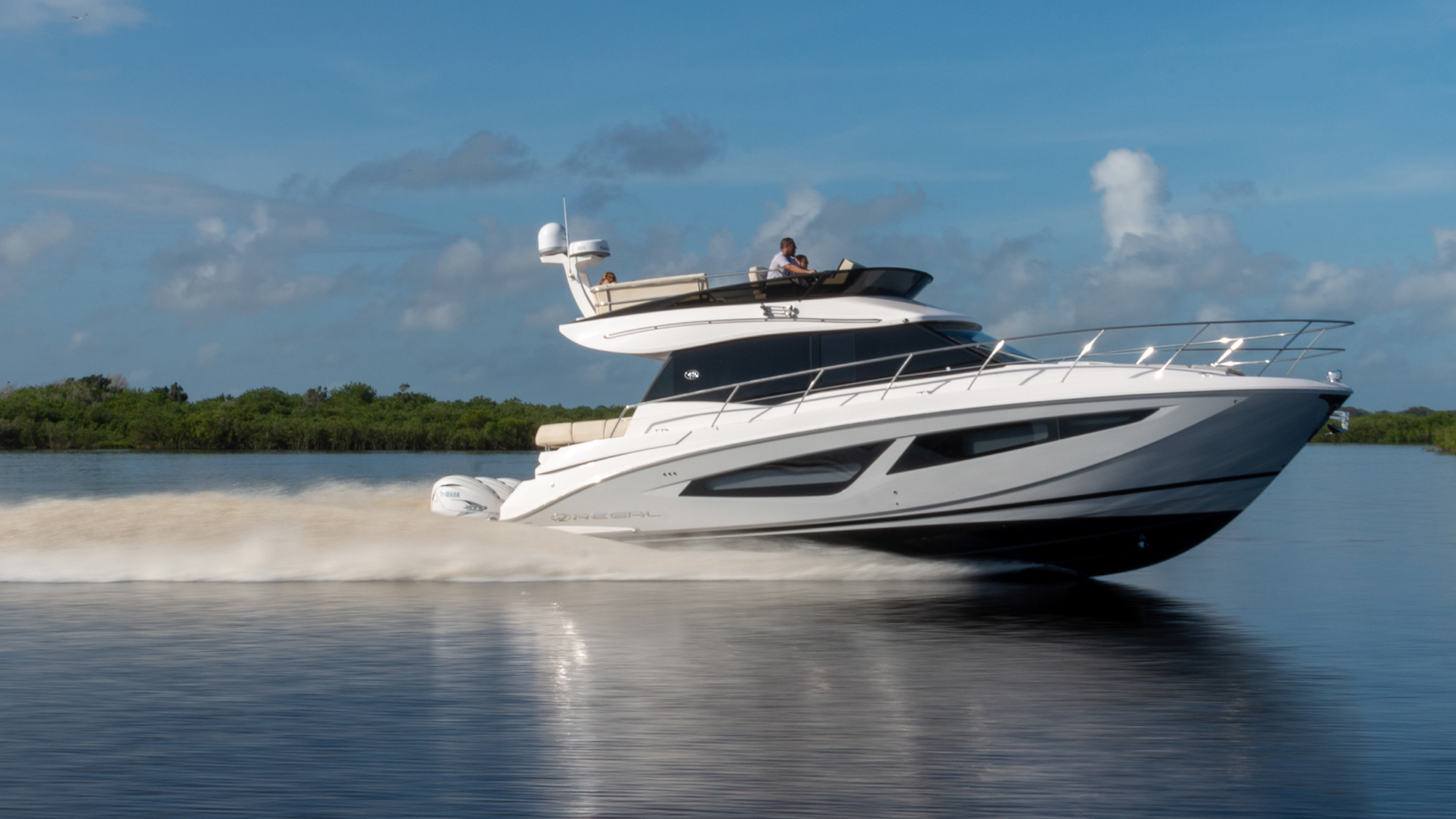 Regal 42 FXO · gallery