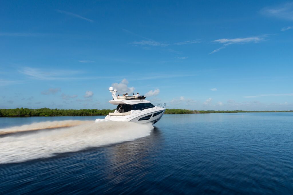 Regal 42 FXO · gallery