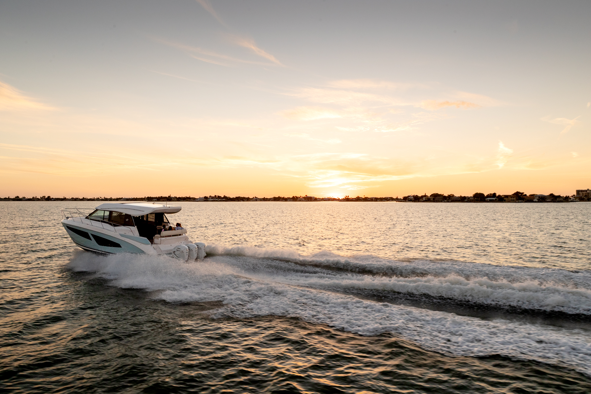Regal 42 XO · gallery