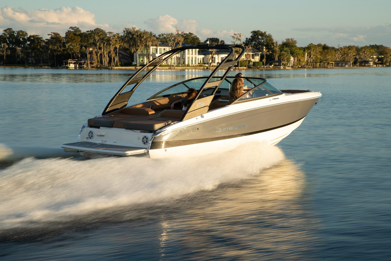 Regal LS2 · gallery