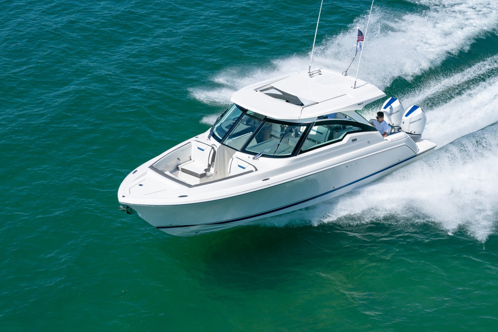 Tiara 34 LX · Exterior