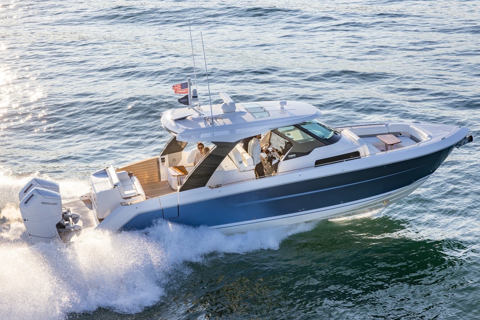 Tiara 39 LS · Exterior