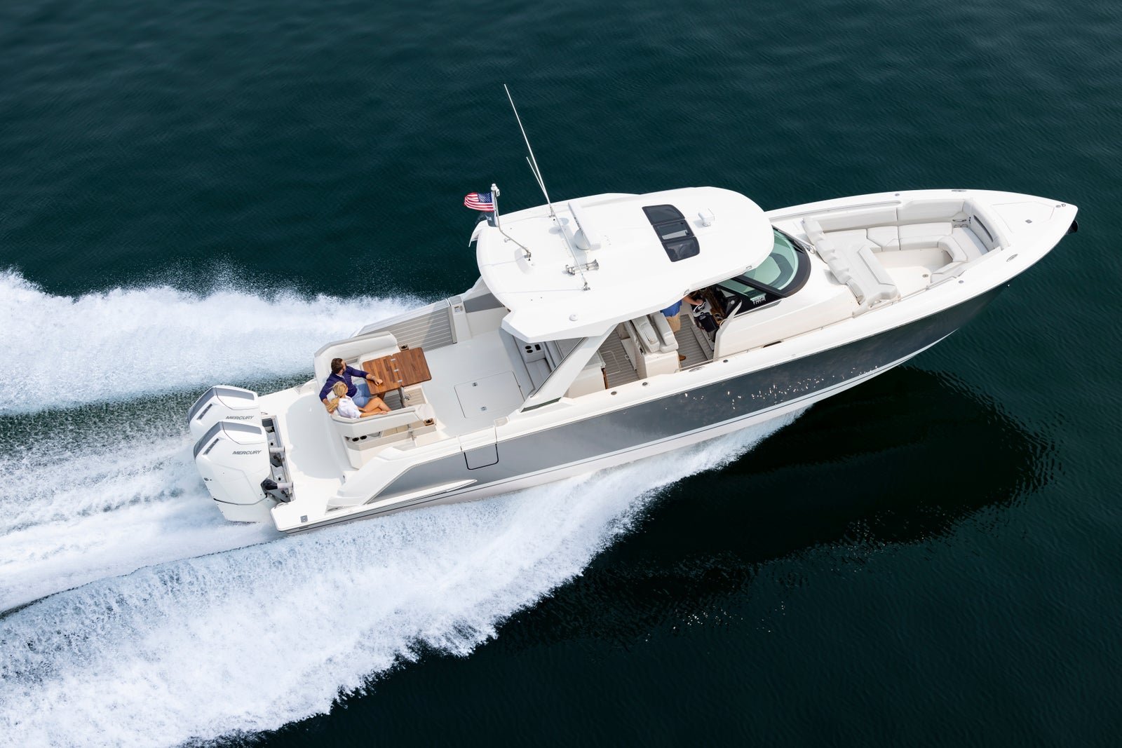 Tiara 43 LS · Exterior