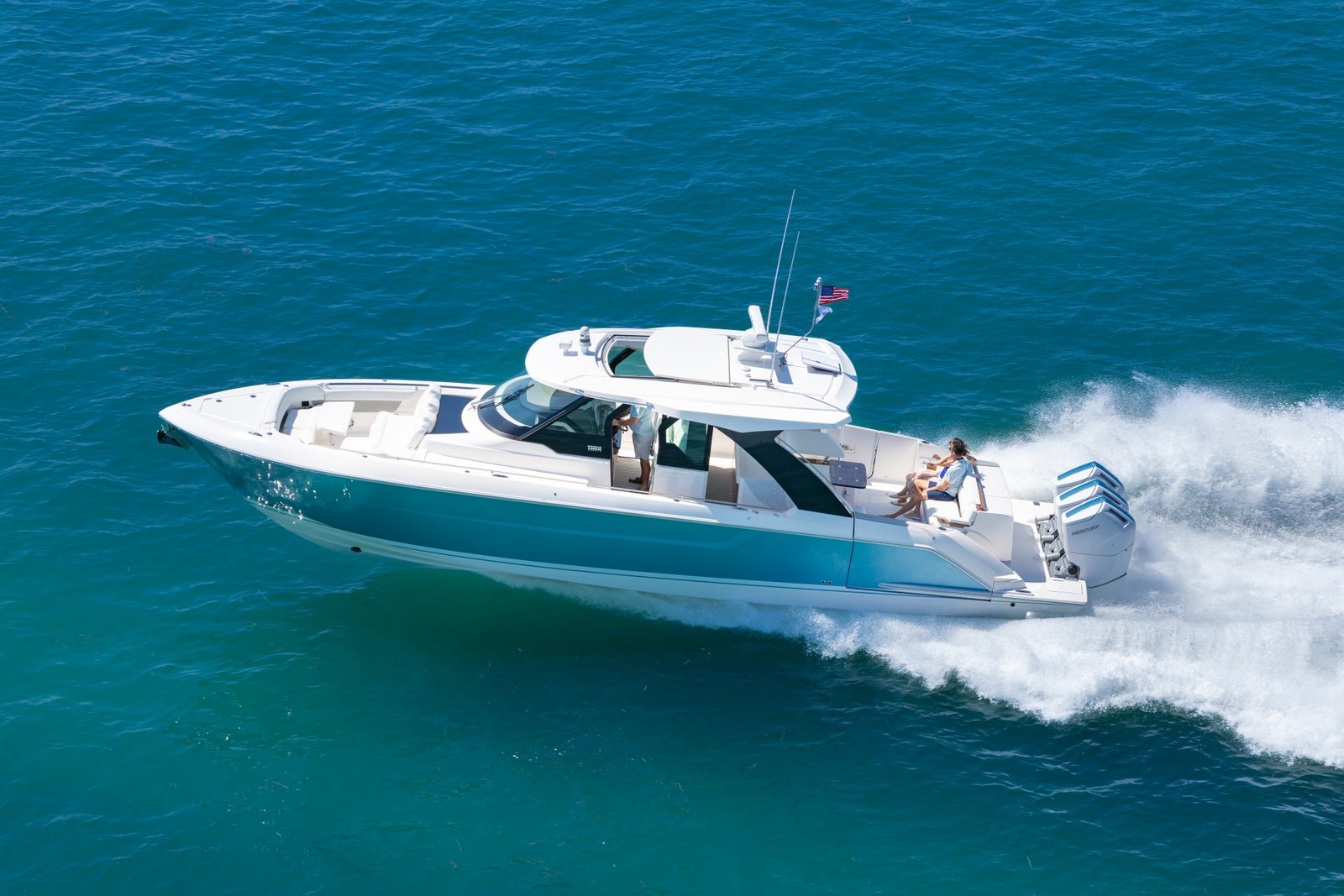 Tiara 46 LS · Exterior