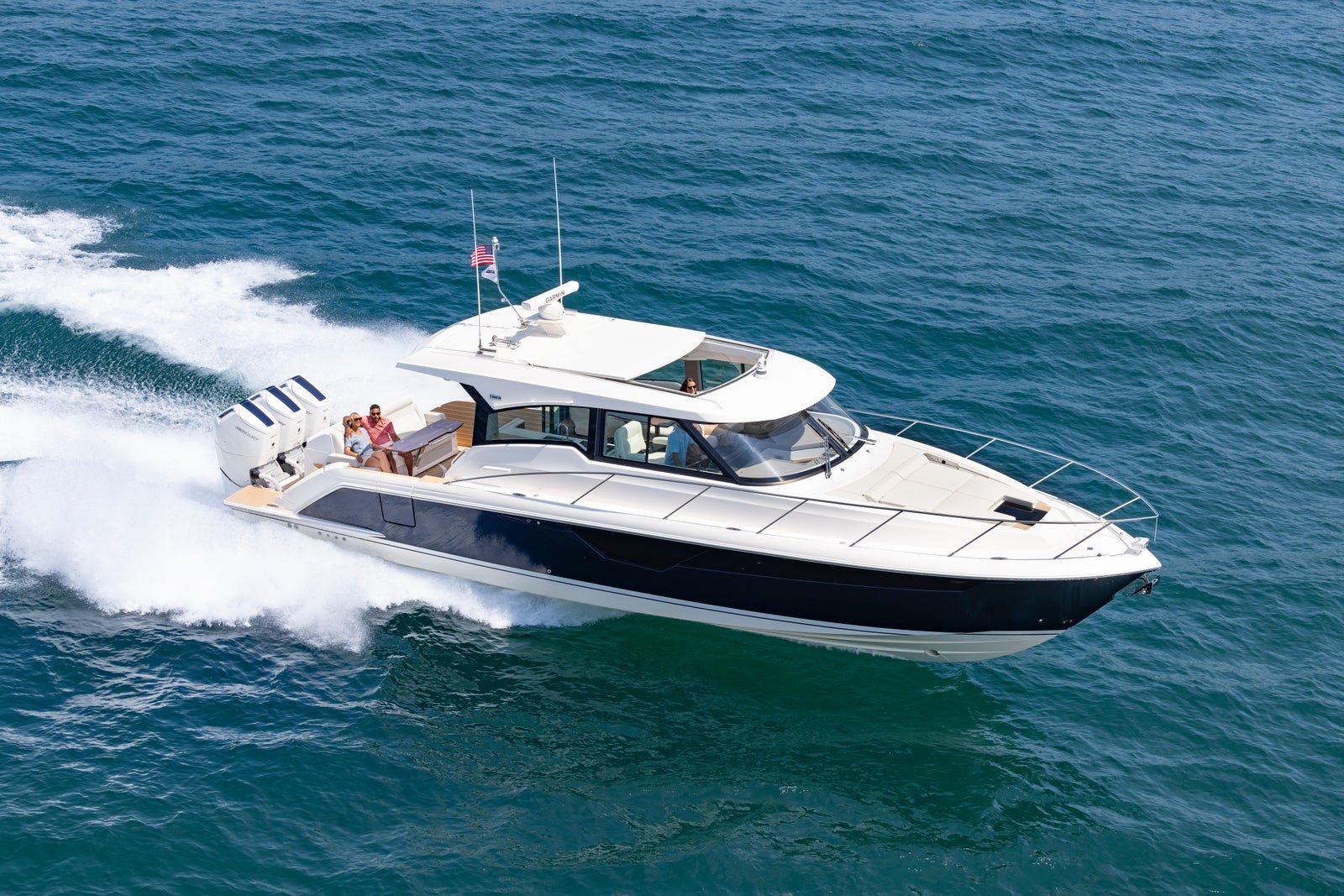 Tiara 48 LE · Exterior