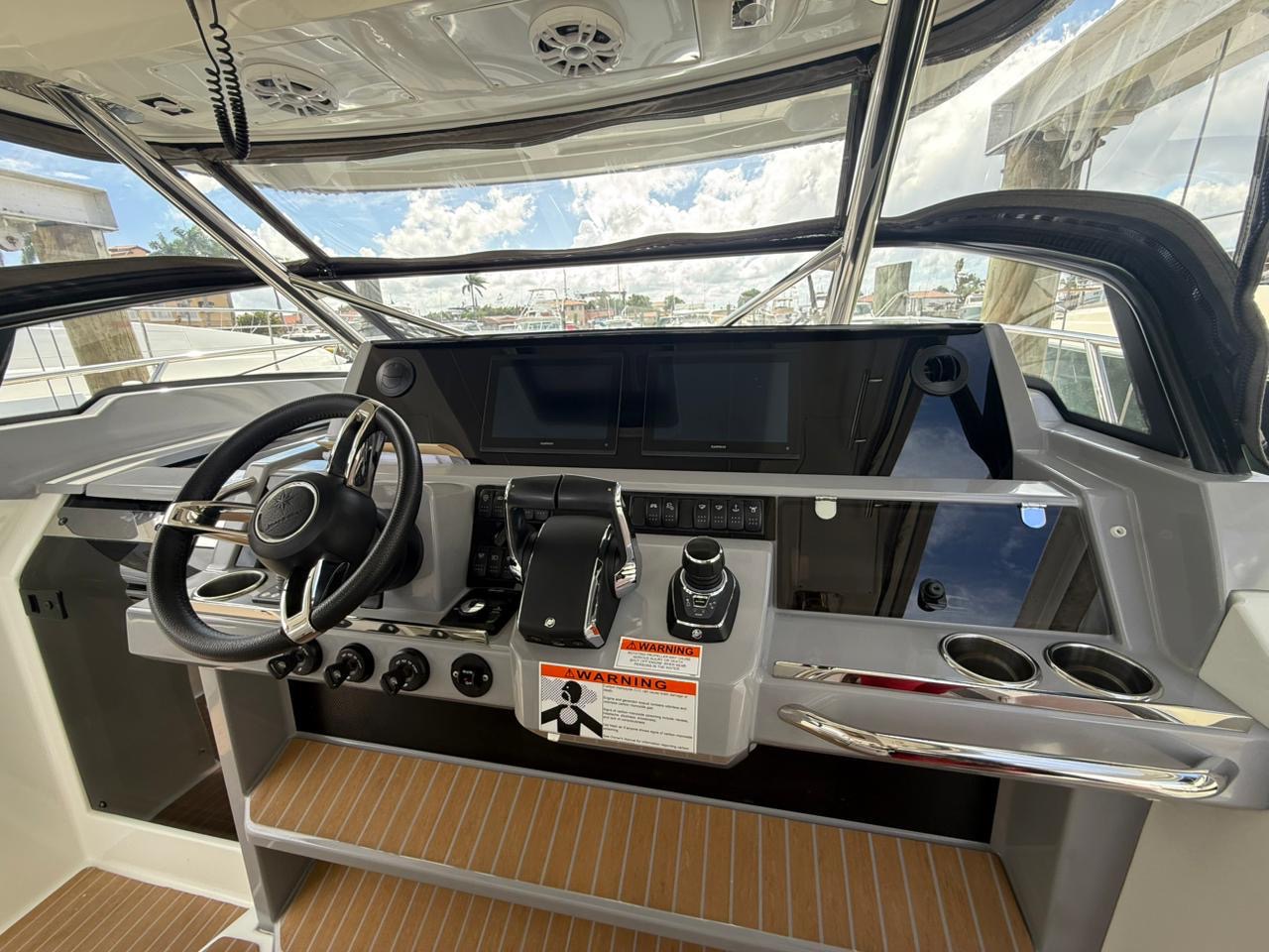 Jeanneau Leader 12.5 WA 2023 · 10